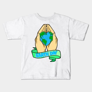 Earth Day 🌎 💜 Kids T-Shirt